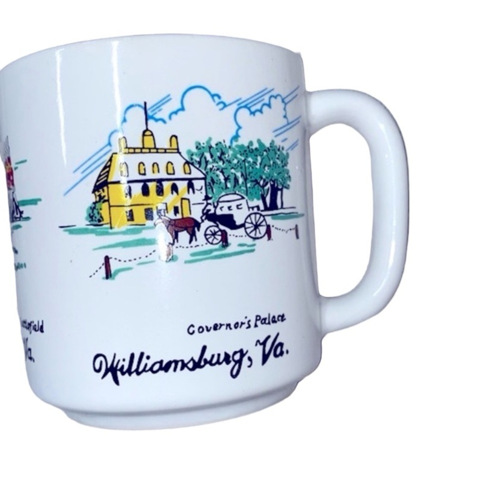 Governors Palace Williamsburg Virginia vintage coffee mug